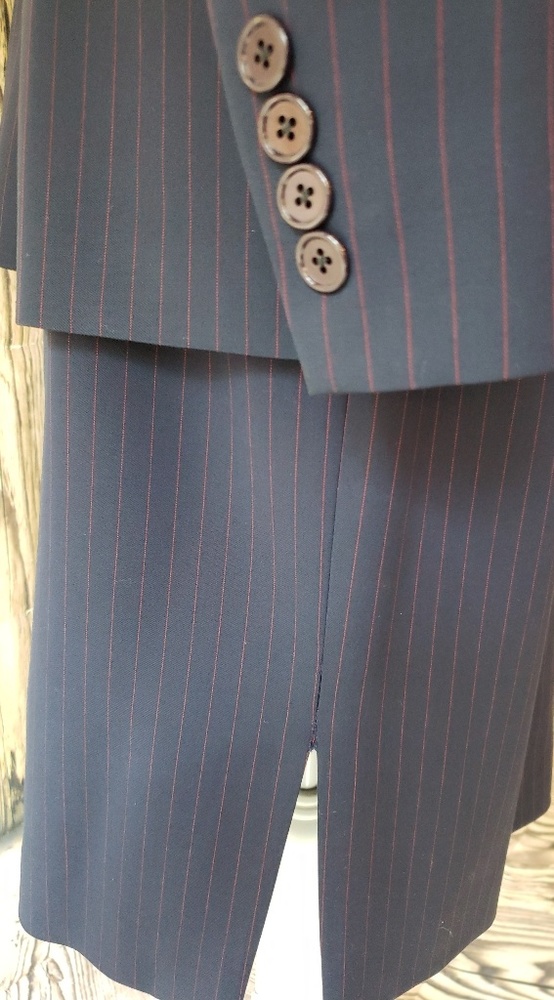 Rare! VINTAGE 90's Ralph Lauren Dbl Brst Red Pinstriped Skirt Suit, Navy, 10 - Picture 5 of 11